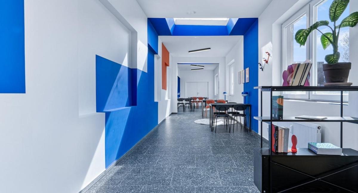 Live-inn Cozy For 1-4 Guests, 20 Mins To Center, Lift, Gym, Reception, Parking, Roof Terrace, Game & Party Apartment Prague